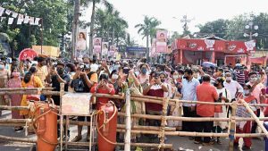 Kolkata Durga Puja Pandal Stampede Kills 19; Judicially Headed Probe Announced