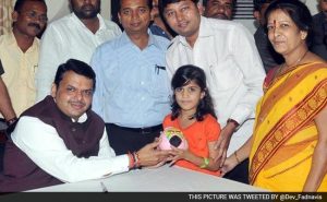 Maharashtra Girl Donates Her Piggy Bank Savings to Drought-Hit Farmers, Wins Praise for Her Kindness
